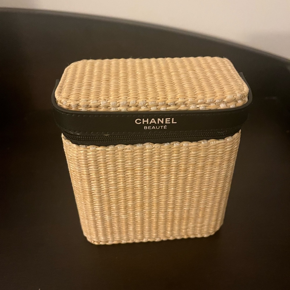 CHANEL Les Beiges Healthy Glow Summer Essentials - Picture 3 of 4